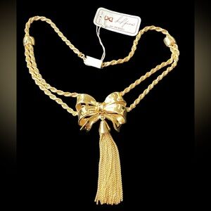 1980’s  GIANNI DE LIGURO Signed Italian Bow Necklace (t64)